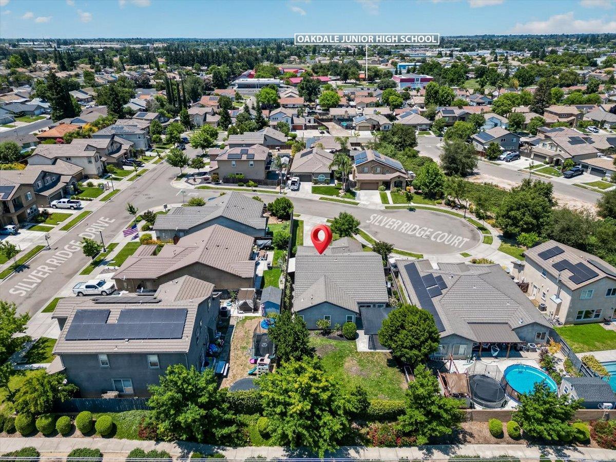 437 Silver Ridge Ct, Oakdale, CA 95361