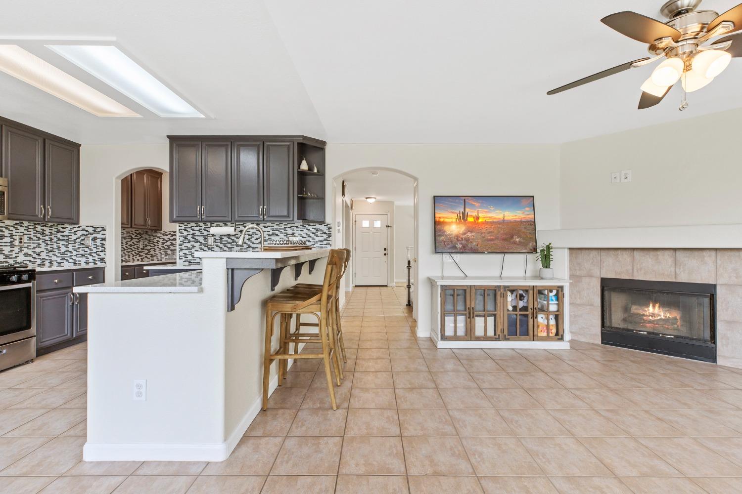 2135 Fountain Square Ave, Manteca, CA 95337