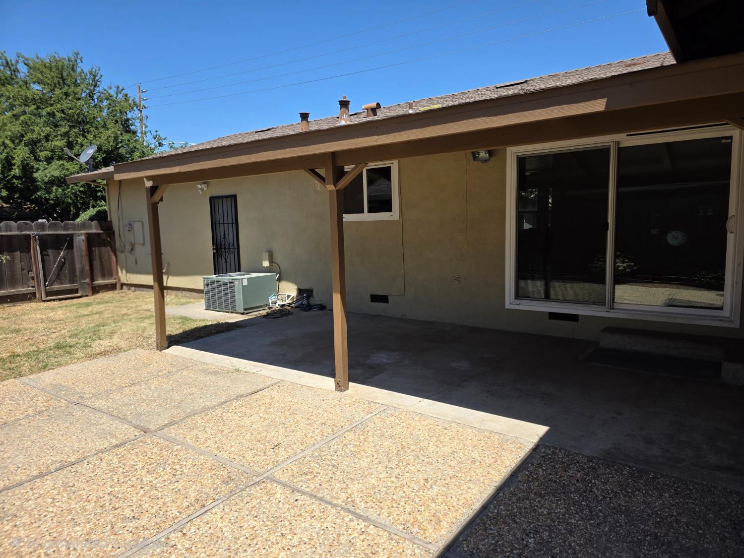 3712 E Orangeburg Ave, Modesto, CA 95355