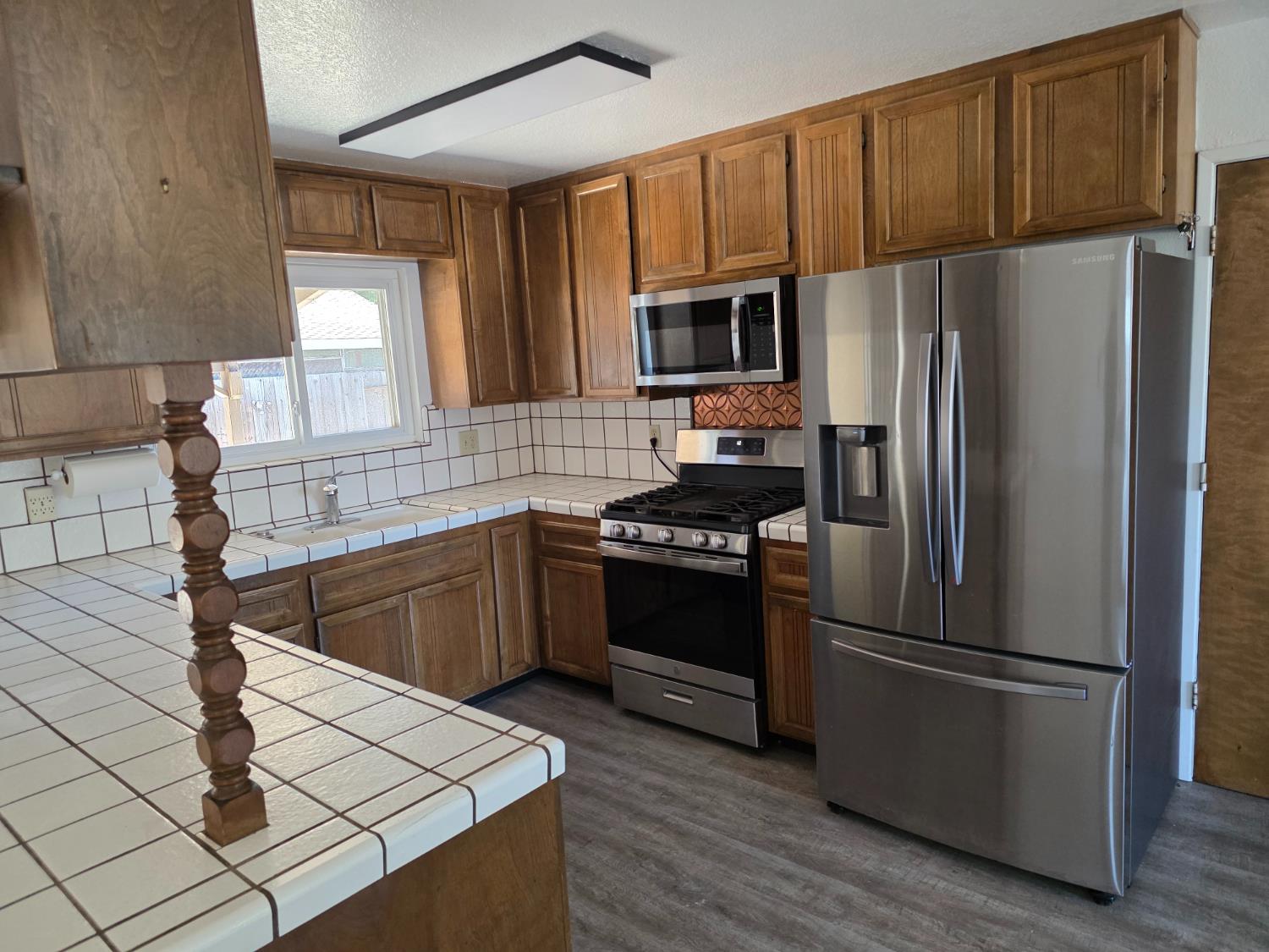 3712 E Orangeburg Ave, Modesto, CA 95355
