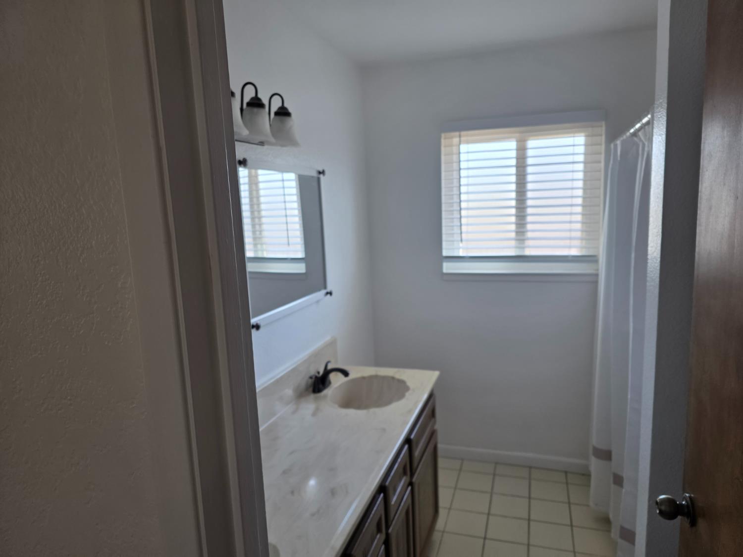 3712 E Orangeburg Ave, Modesto, CA 95355