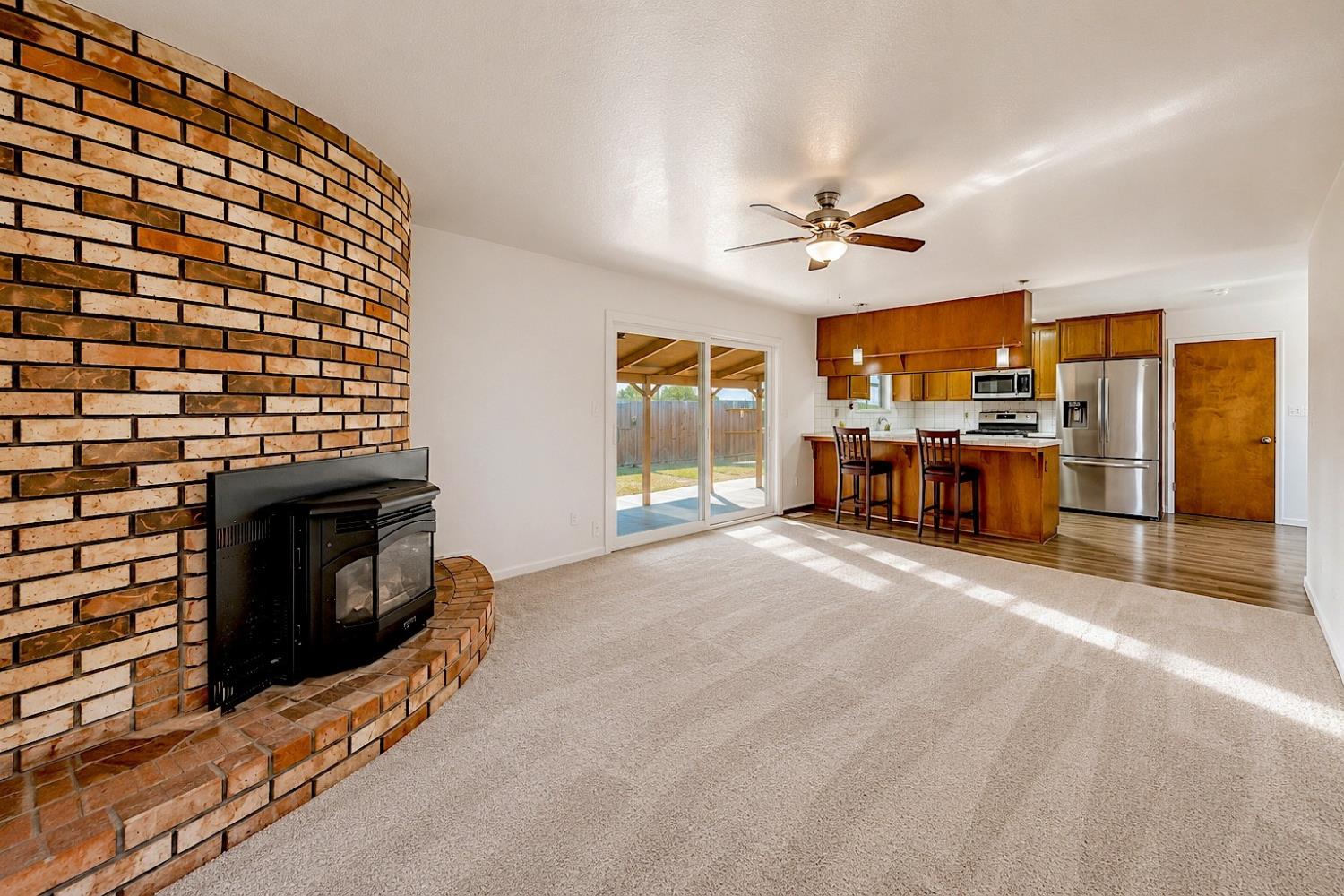 3712 E Orangeburg Ave, Modesto, CA 95355