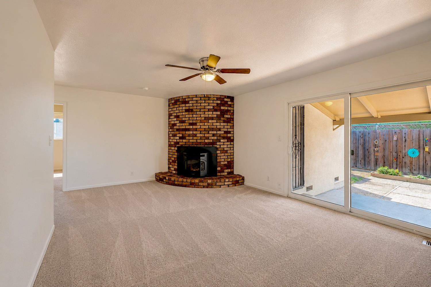 3712 E Orangeburg Ave, Modesto, CA 95355