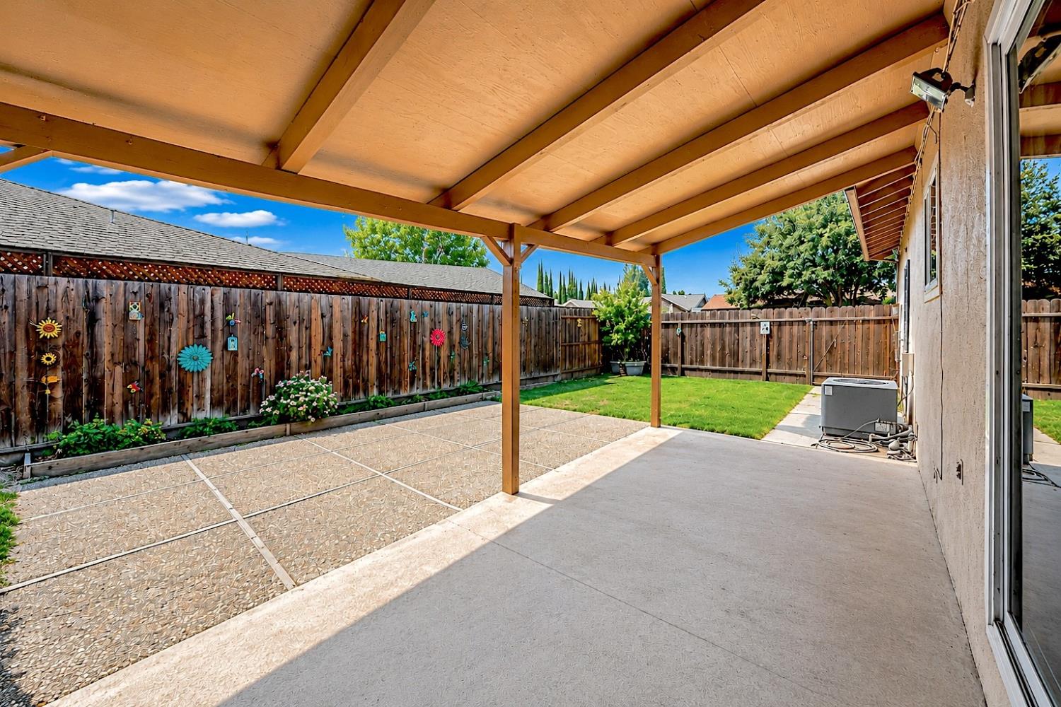 3712 E Orangeburg Ave, Modesto, CA 95355