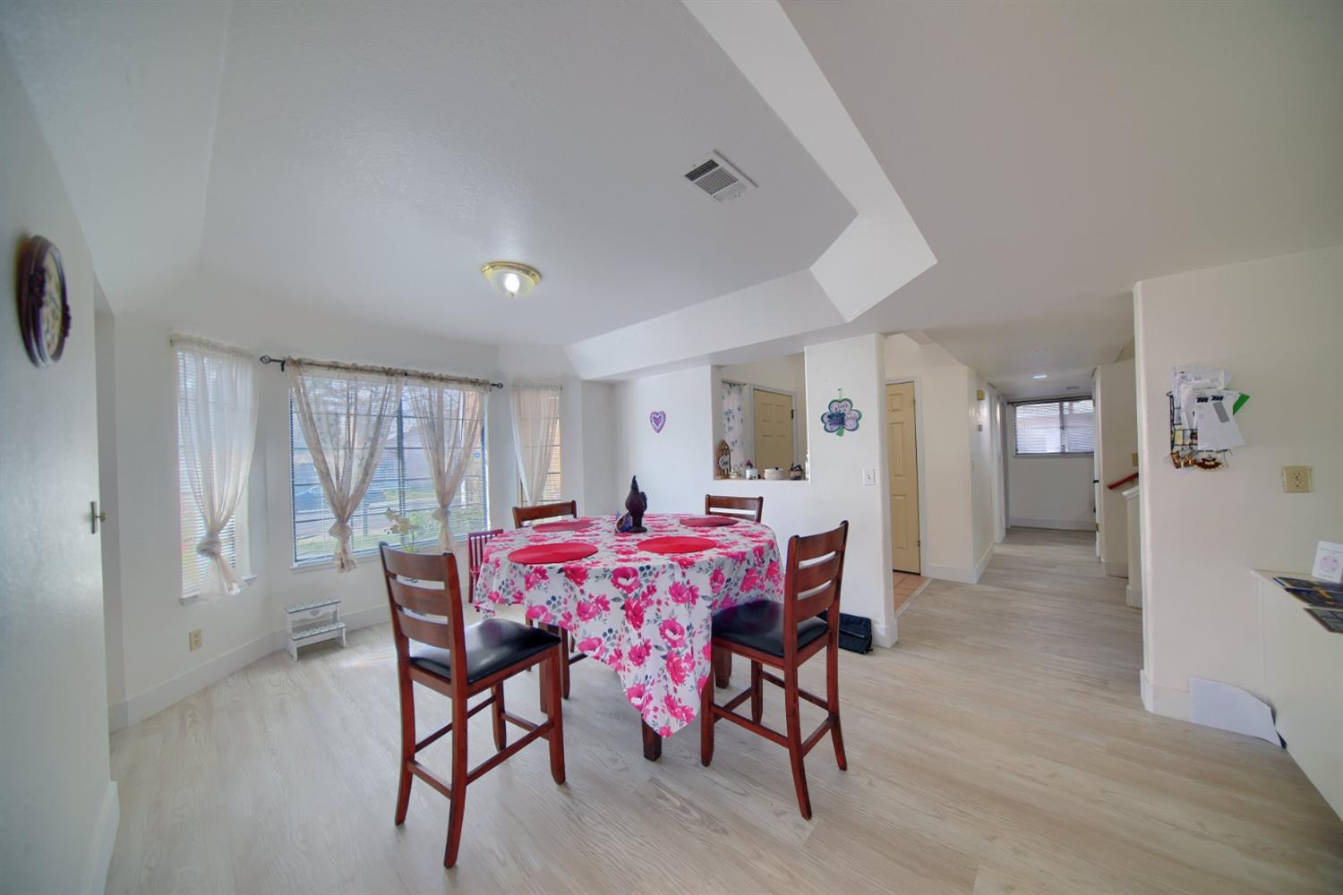 881 Snowgoose Ln, Manteca, CA 95337