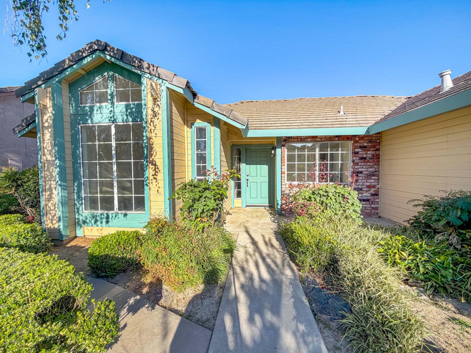 4141 Summerfield Dr, Turlock, CA 95382