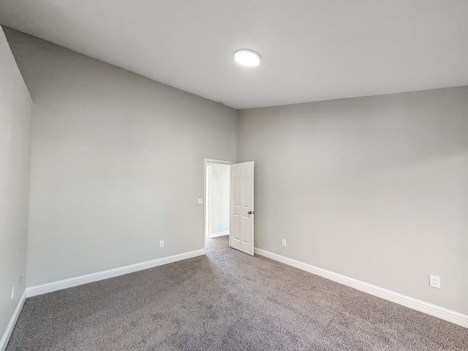 4141 Summerfield Dr, Turlock, CA 95382