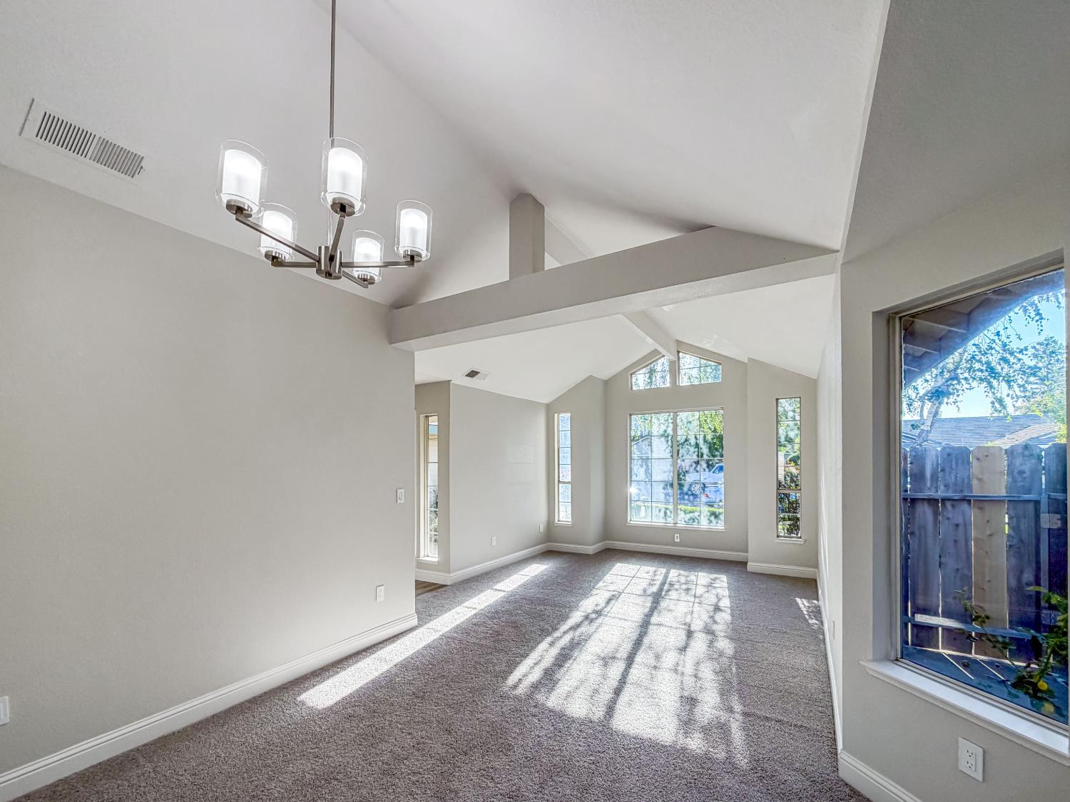 4141 Summerfield Dr, Turlock, CA 95382