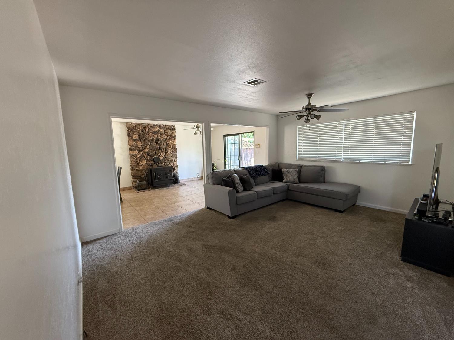 1064 Tioga Way, Manteca, CA 95337