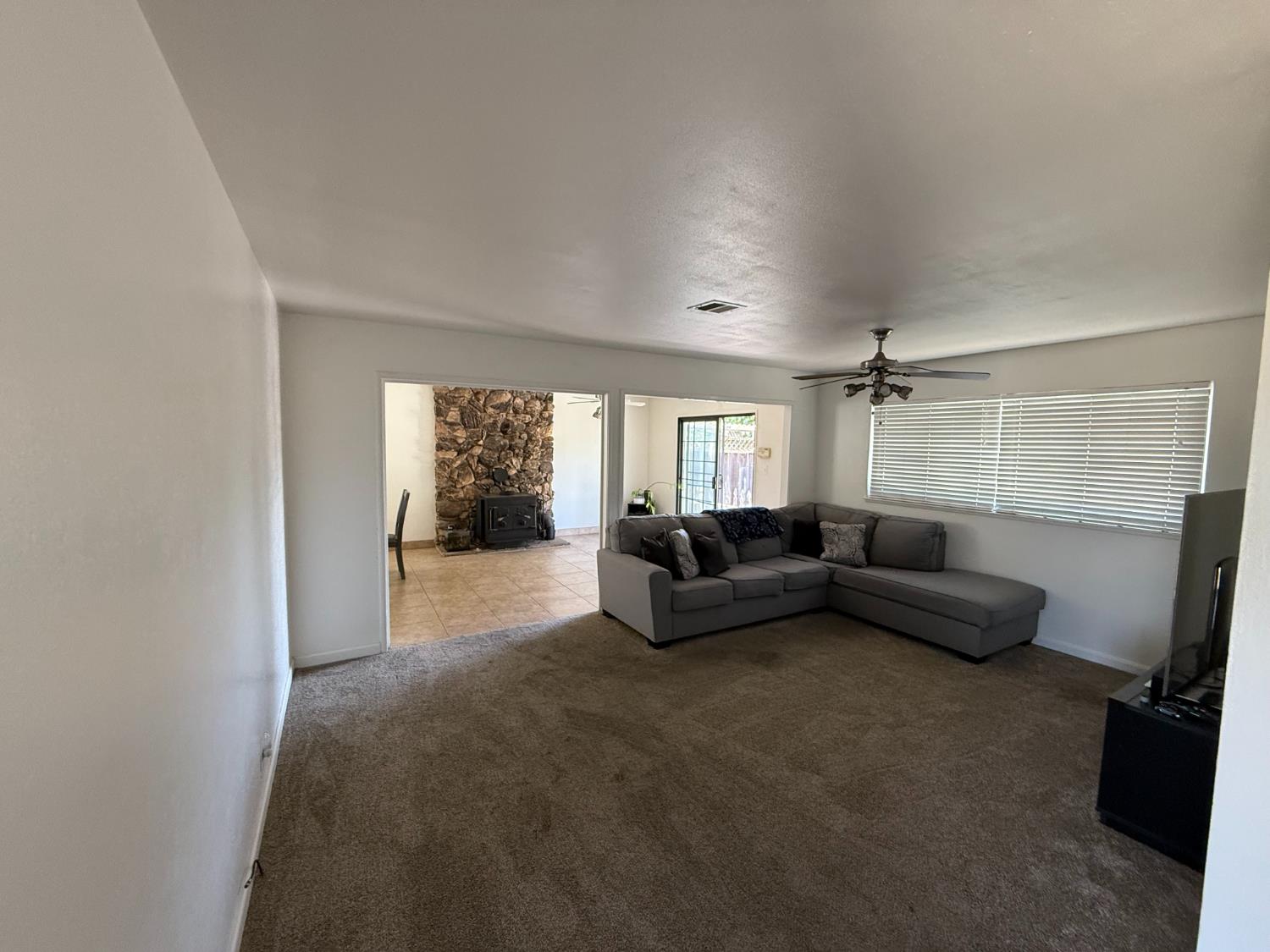 1064 Tioga Way, Manteca, CA 95337