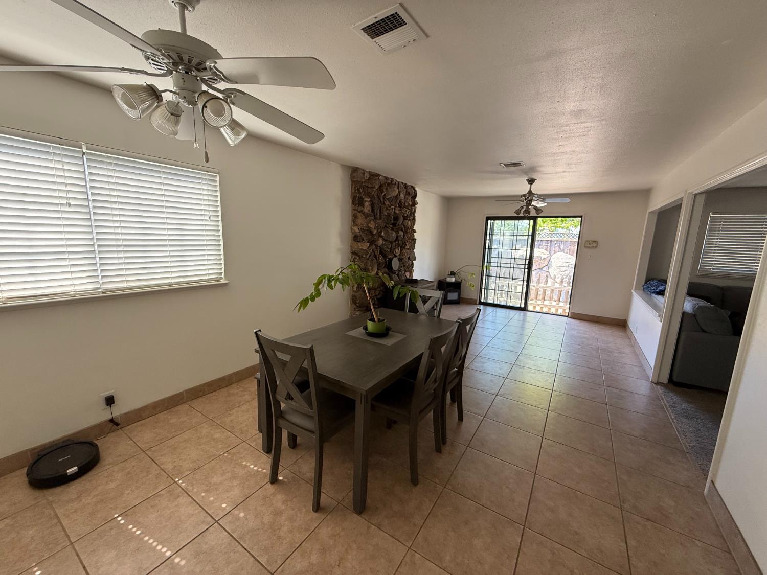 1064 Tioga Way, Manteca, CA 95337