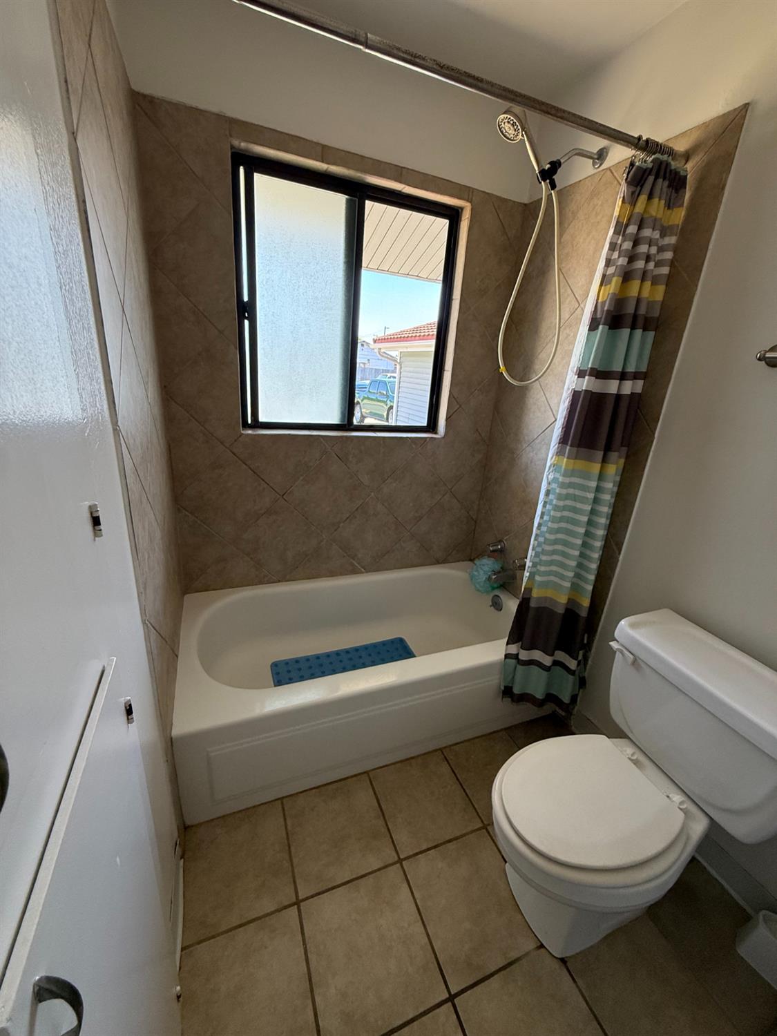 1064 Tioga Way, Manteca, CA 95337