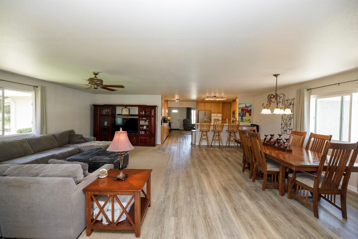 3342 Minniear Ave, Modesto, CA 95357