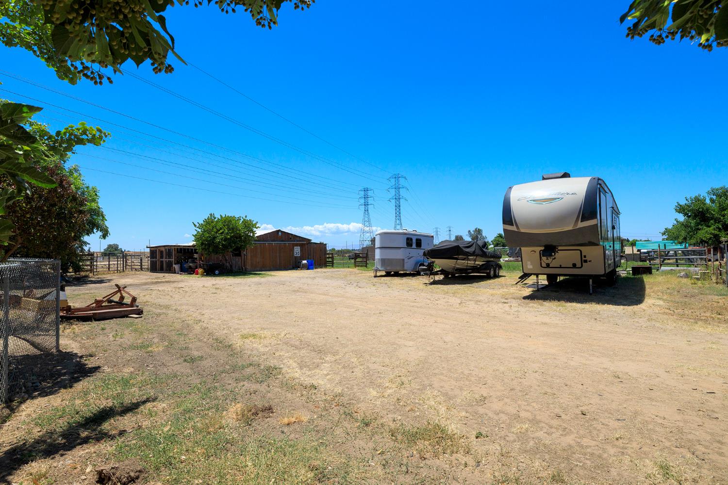 3342 Minniear Ave, Modesto, CA 95357
