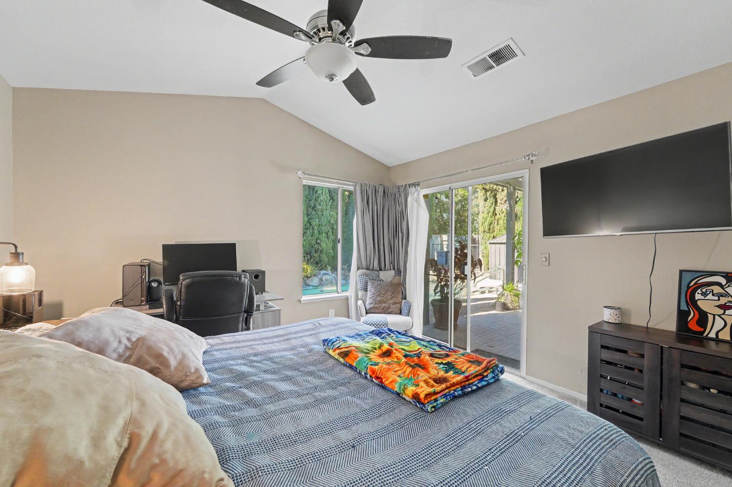 1750 E G St, Oakdale, CA 95361