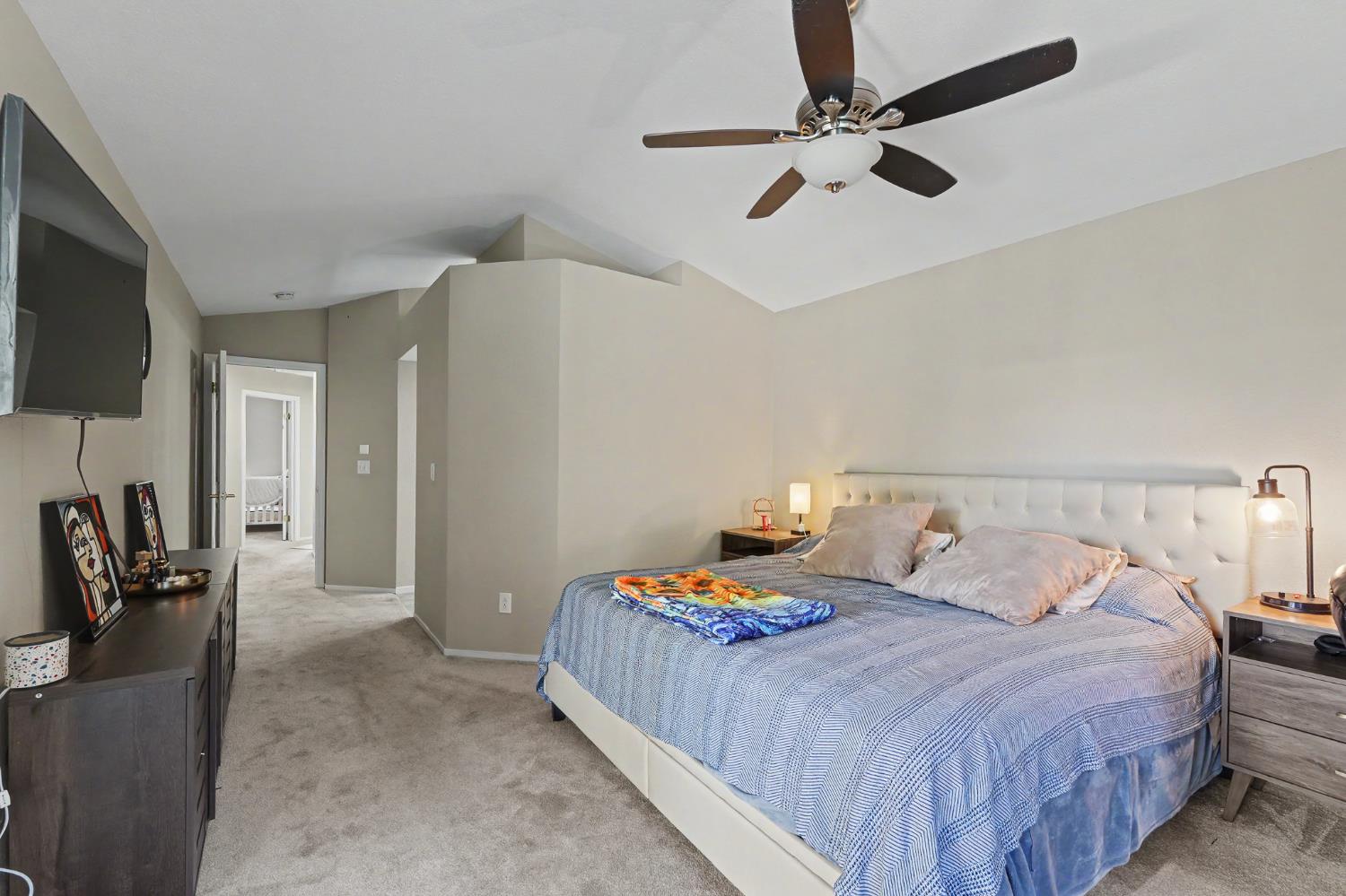 1750 E G St, Oakdale, CA 95361