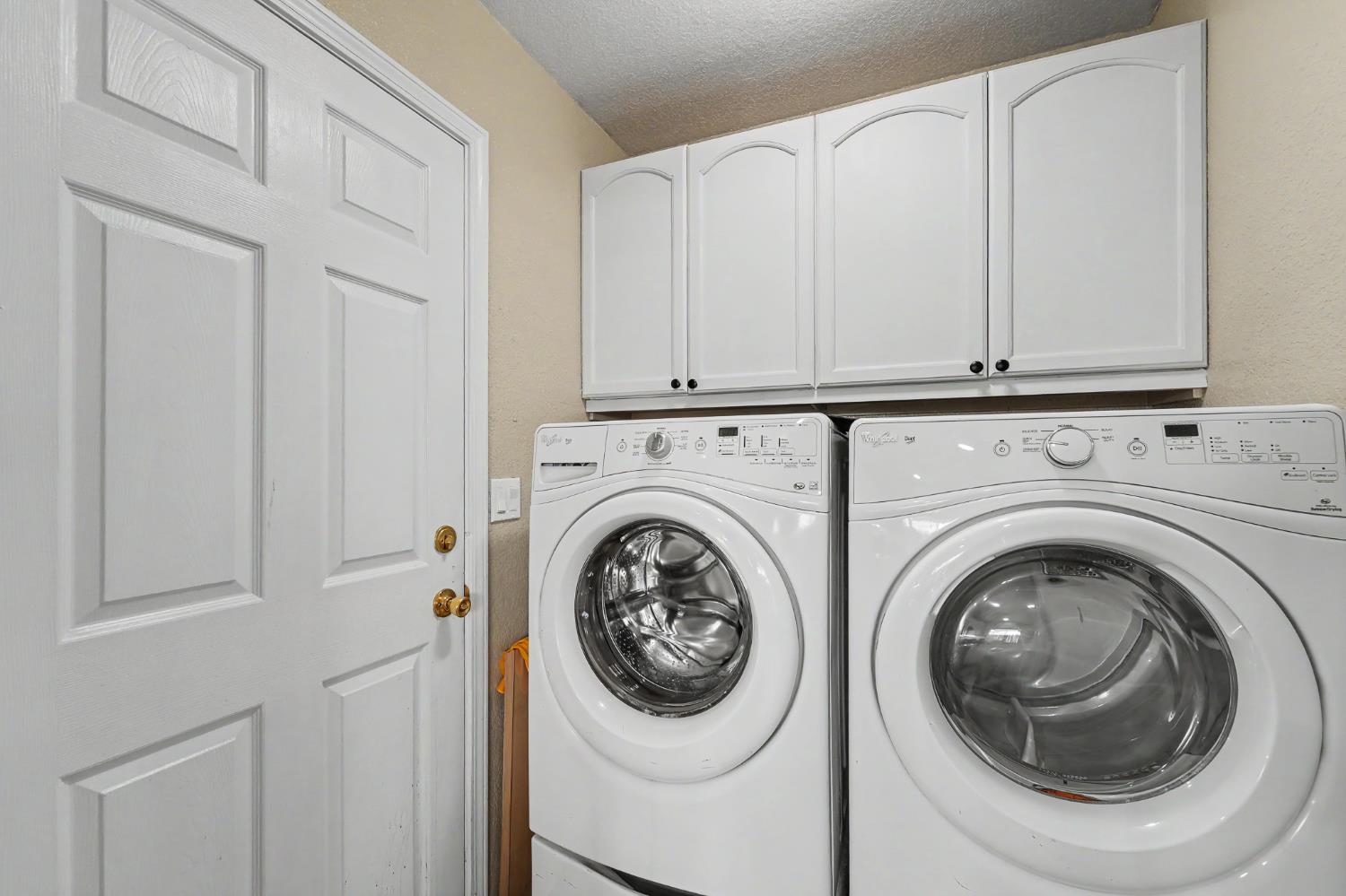 1750 E G St, Oakdale, CA 95361