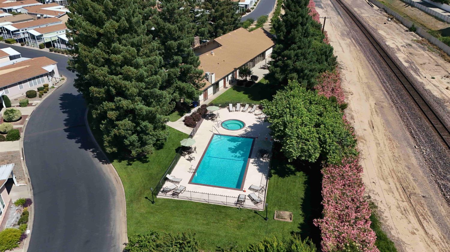 1500 E Held Dr #55, Modesto, CA 95355