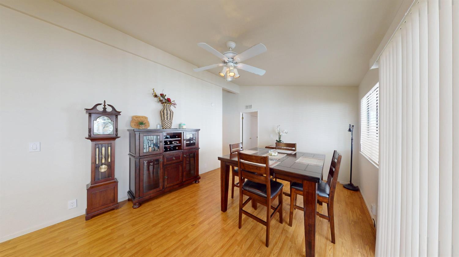 1500 E Held Dr #55, Modesto, CA 95355