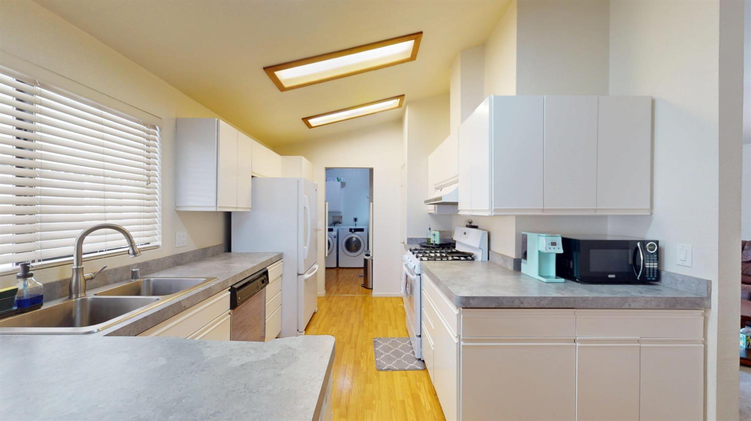 1500 E Held Dr #55, Modesto, CA 95355