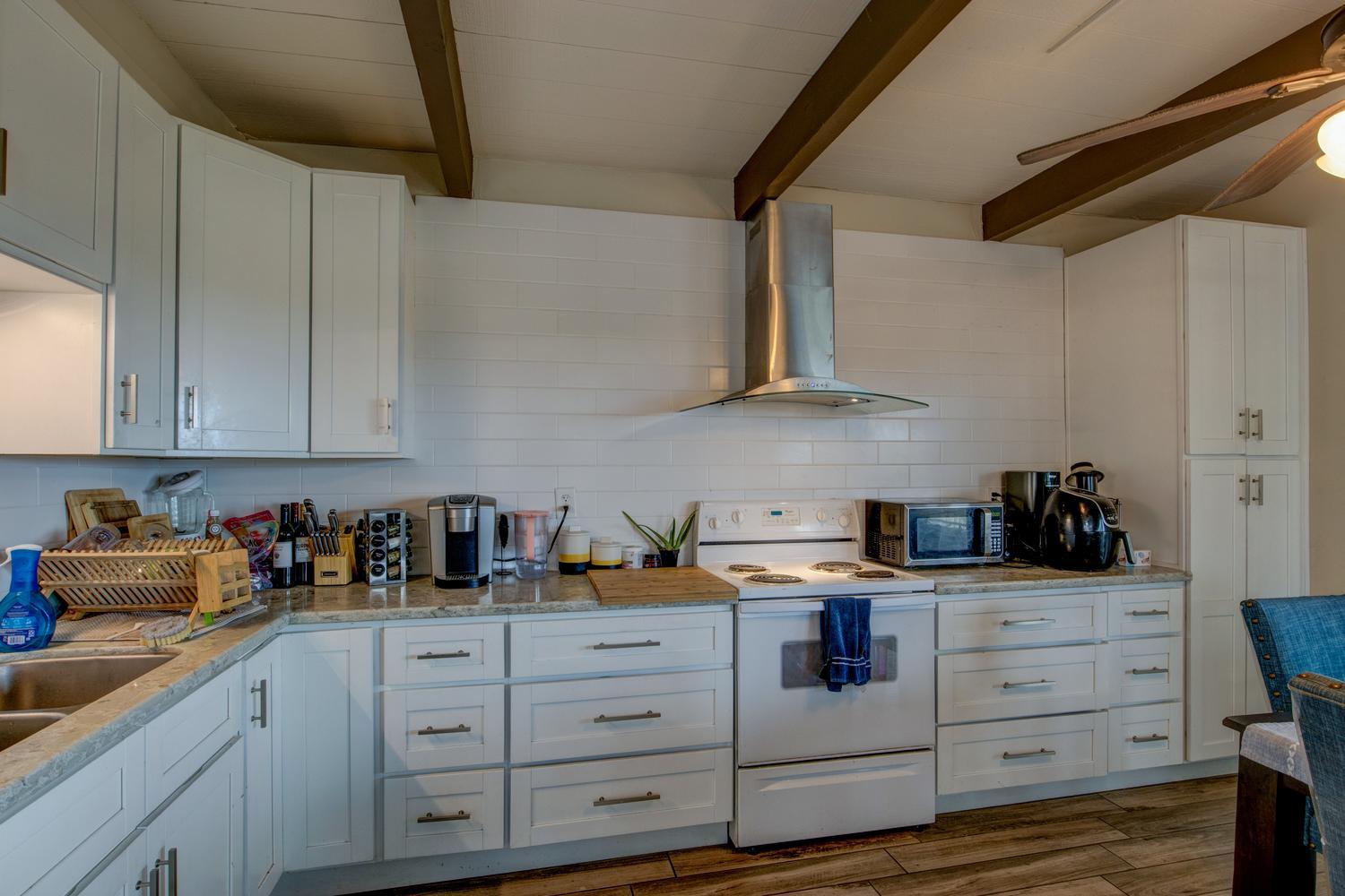 5874 Arbolada Dr, La Grange, CA 95329