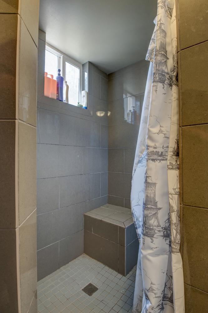 5874 Arbolada Dr, La Grange, CA 95329