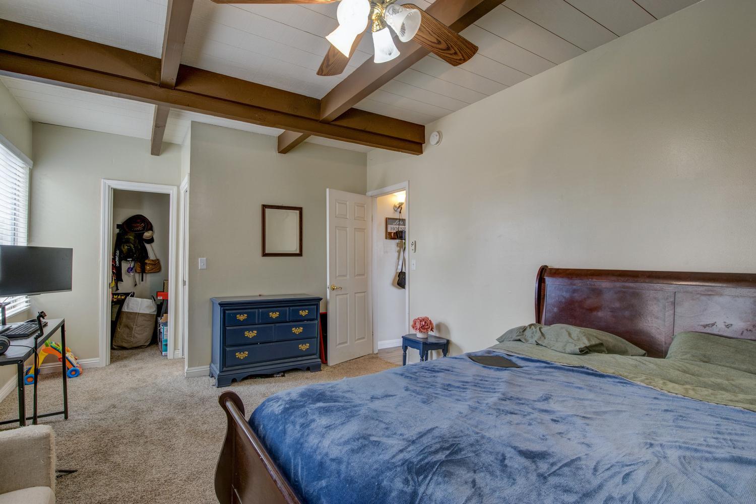 5874 Arbolada Dr, La Grange, CA 95329
