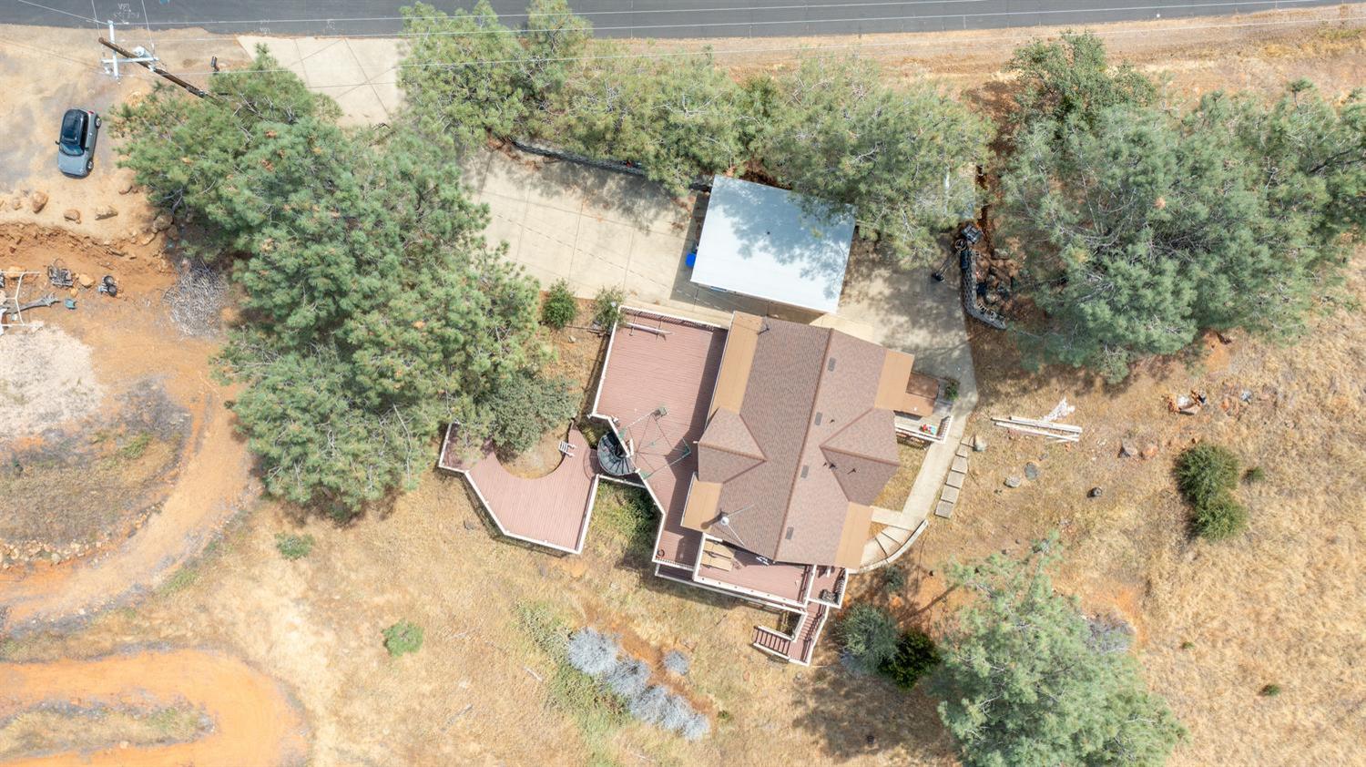 5874 Arbolada Dr, La Grange, CA 95329