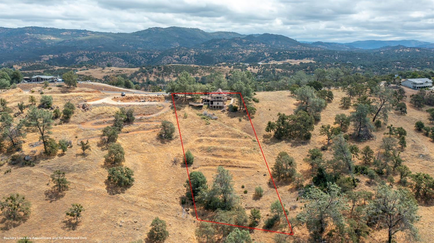 5874 Arbolada Dr, La Grange, CA 95329