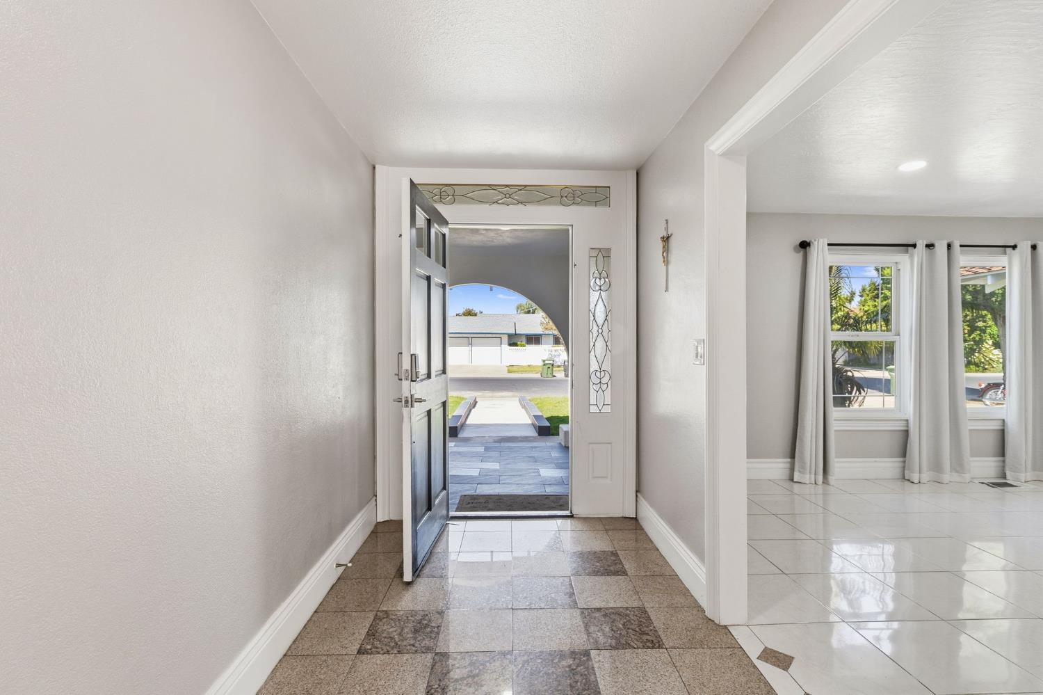 1408 Wallin Way, Modesto, CA 95351