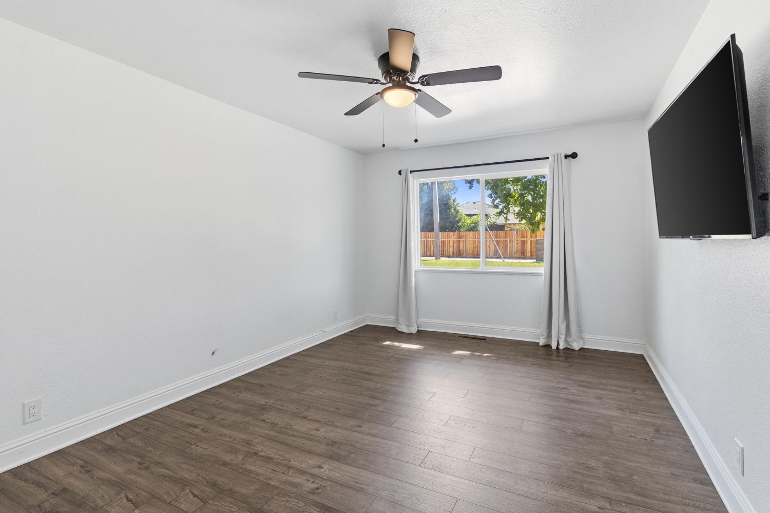 1408 Wallin Way, Modesto, CA 95351