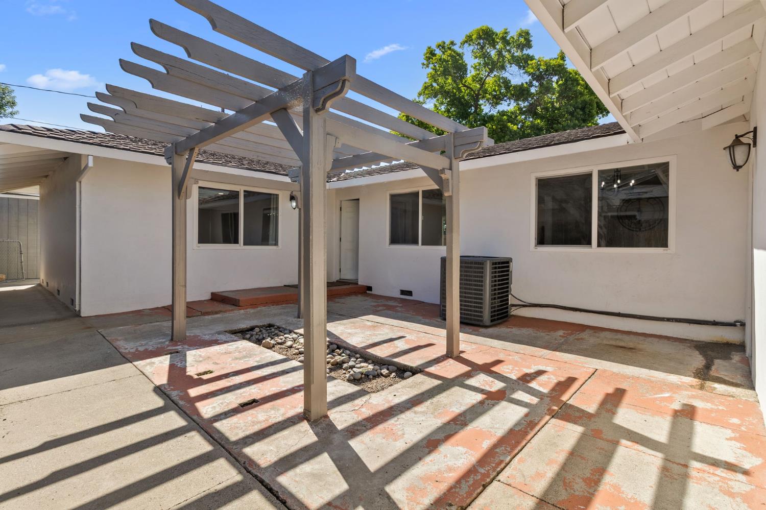 1408 Wallin Way, Modesto, CA 95351