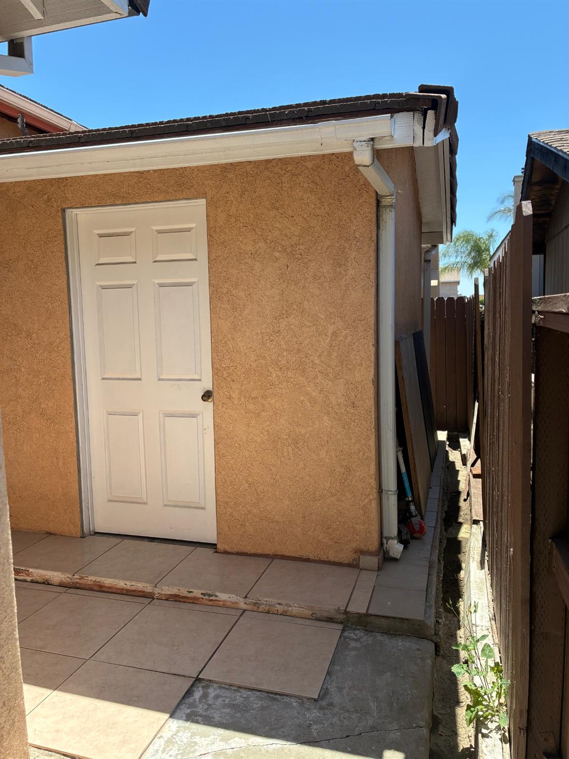 868 Alcoy Dr, Ceres, CA 95307