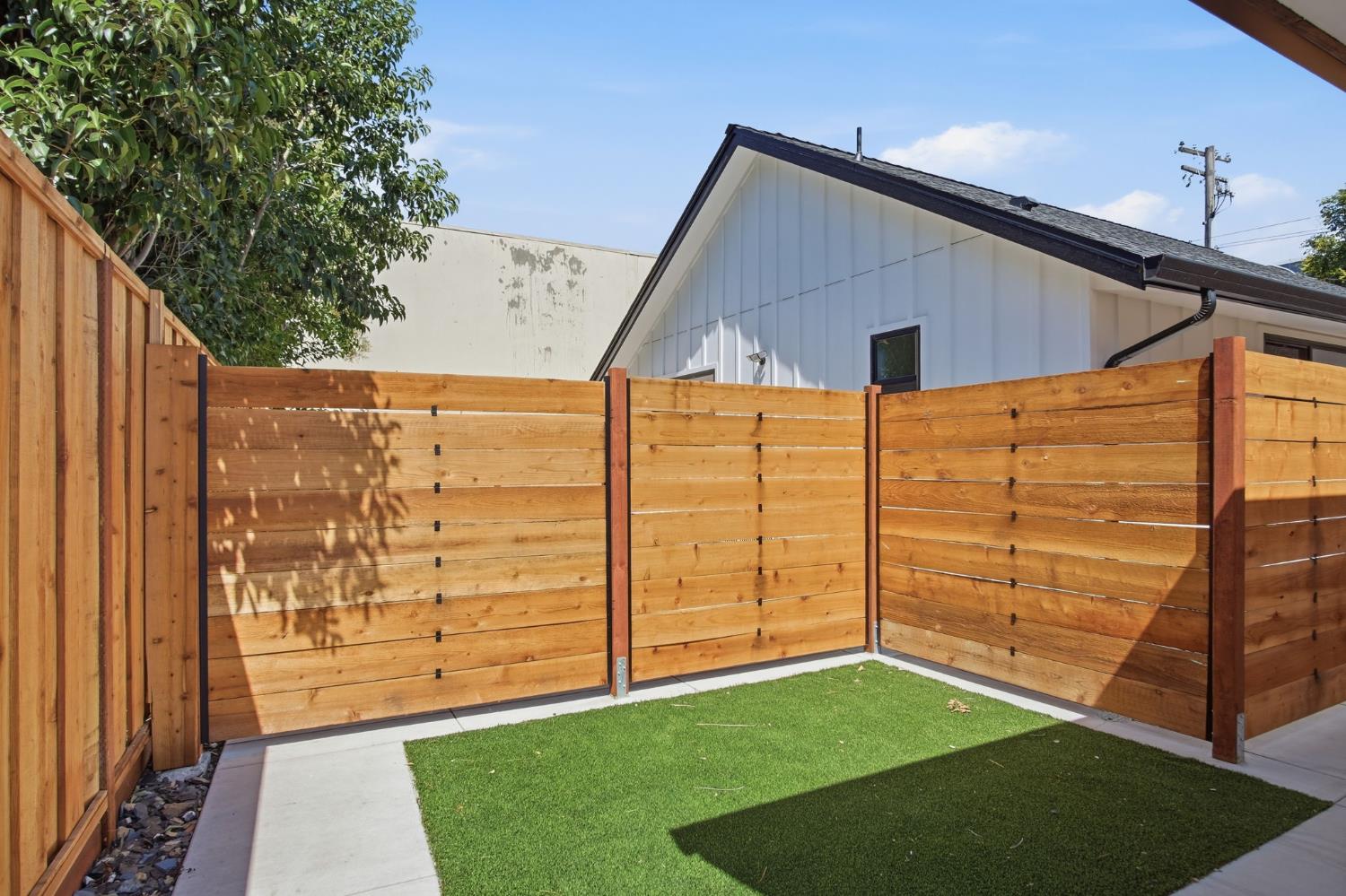 142 E Coolidge Ave, Modesto, CA 95350