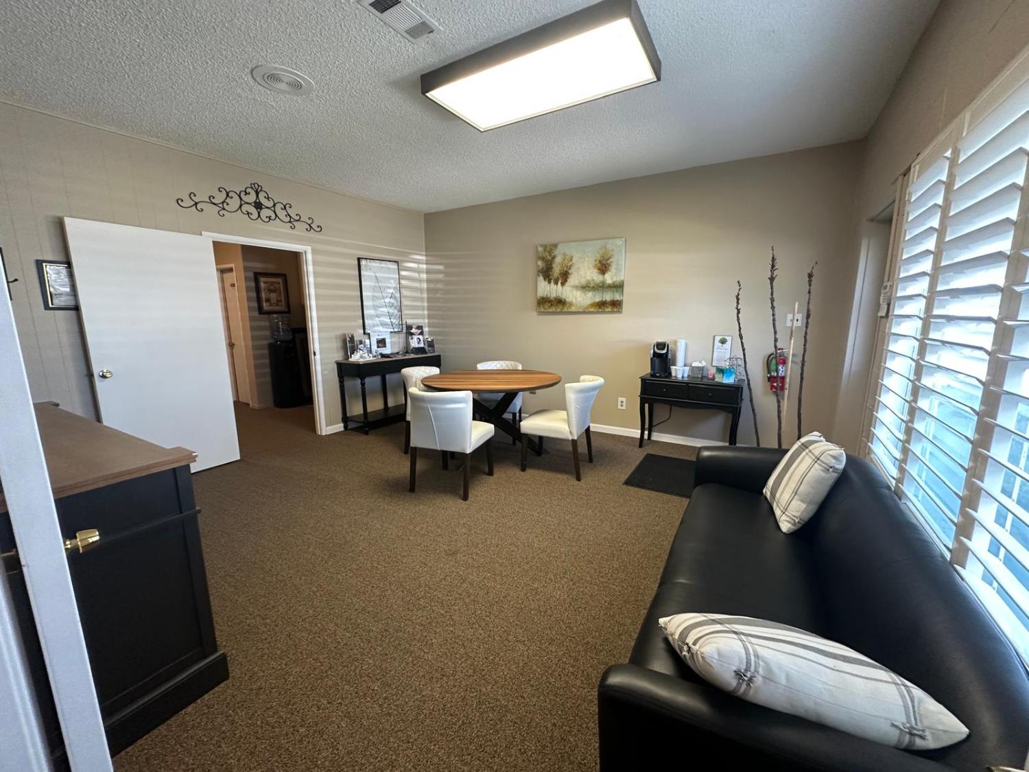 2561 5th St, Ceres, CA 95307