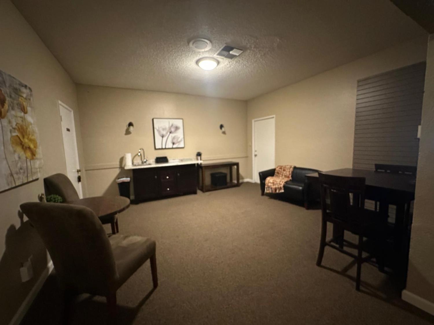 2561 5th St, Ceres, CA 95307