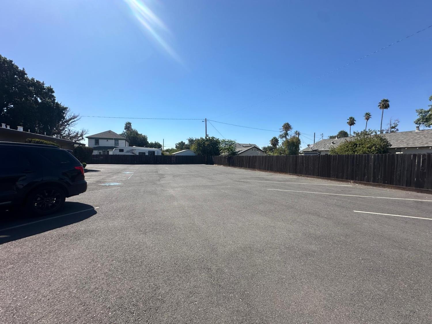 2561 5th St, Ceres, CA 95307