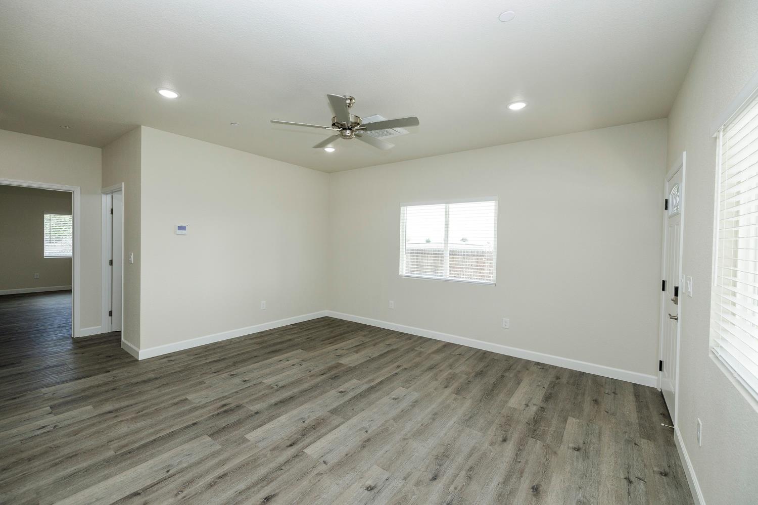 720 N 2nd St, Patterson, CA 95363