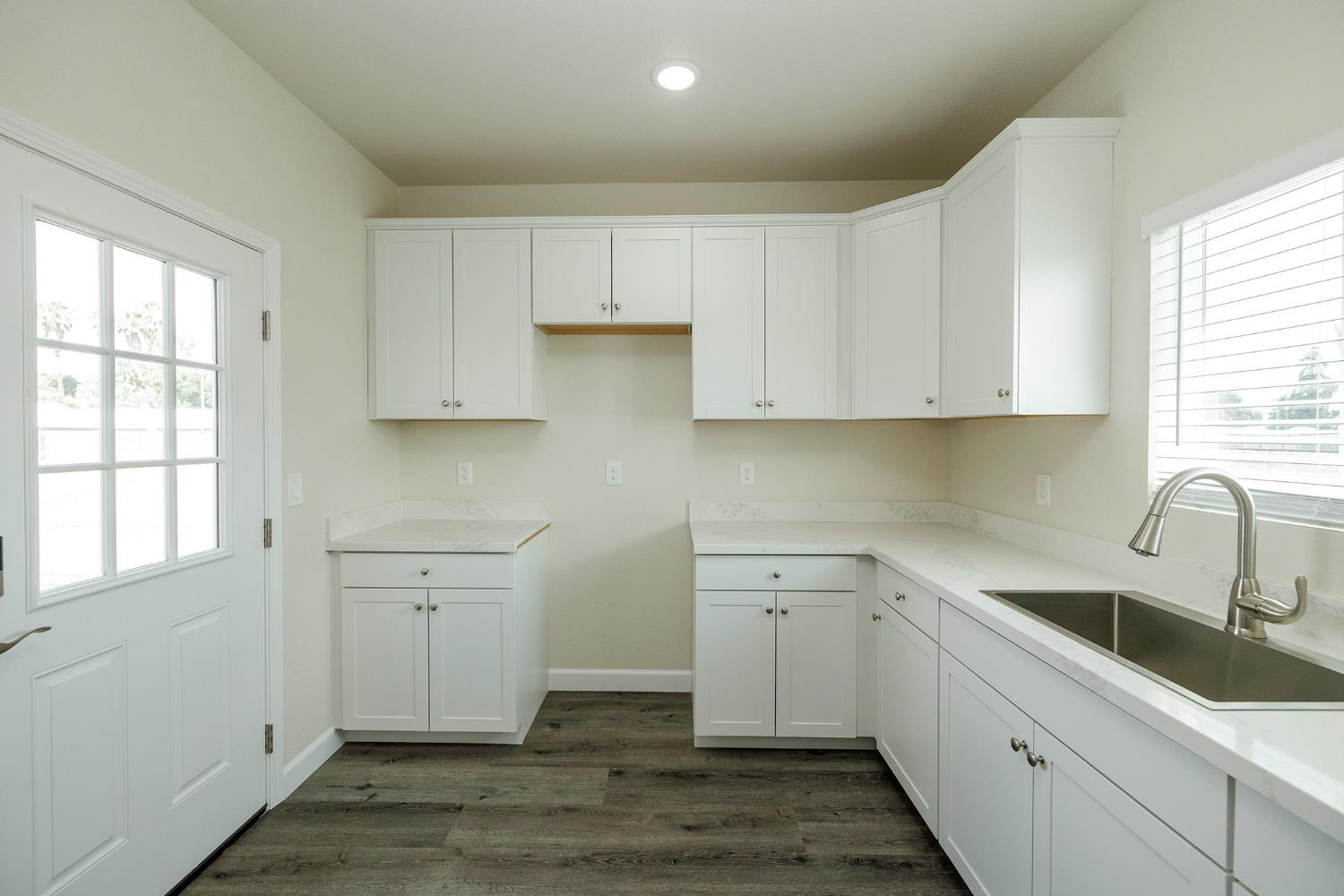720 N 2nd St, Patterson, CA 95363