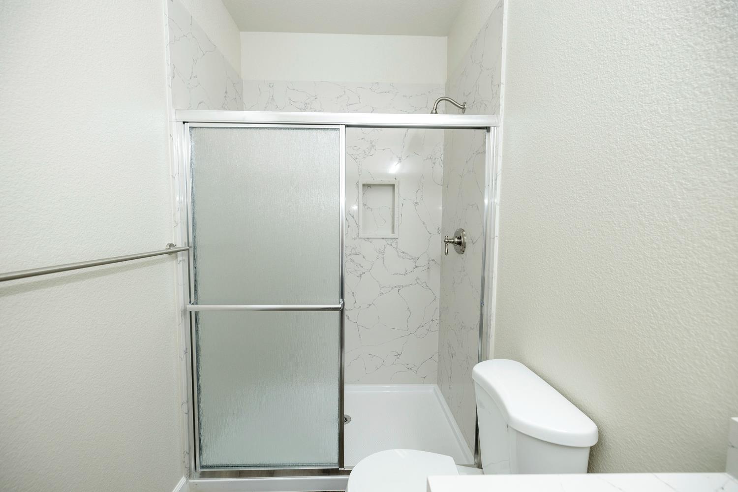 720 N 2nd St, Patterson, CA 95363