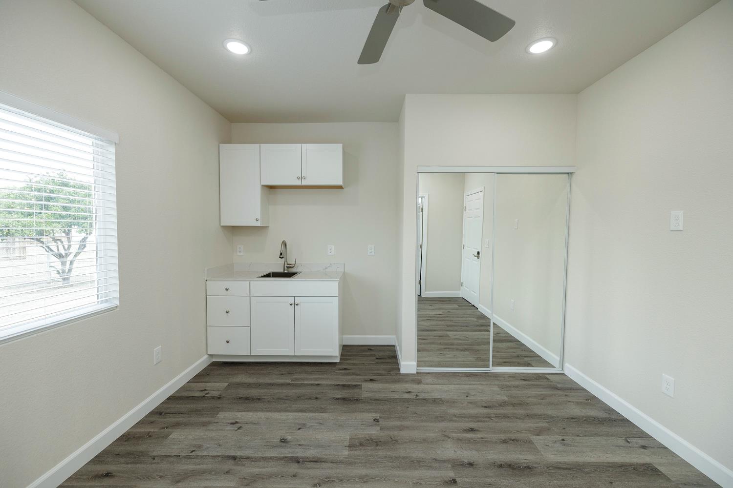 720 N 2nd St, Patterson, CA 95363