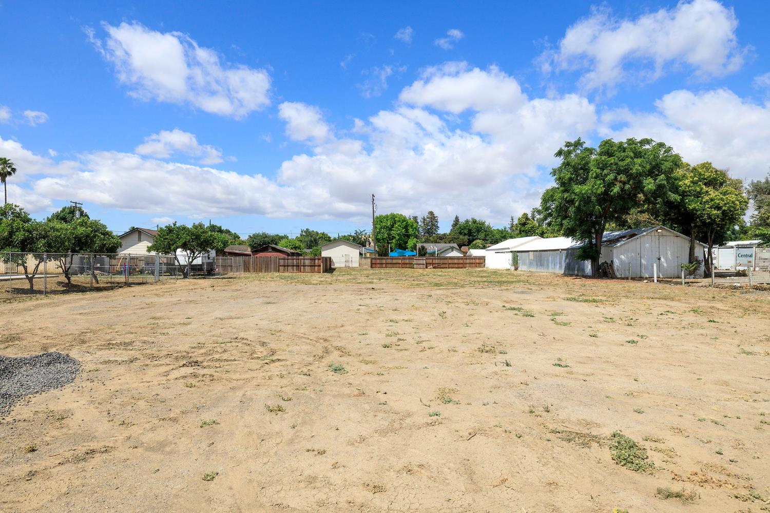 720 N 2nd St, Patterson, CA 95363
