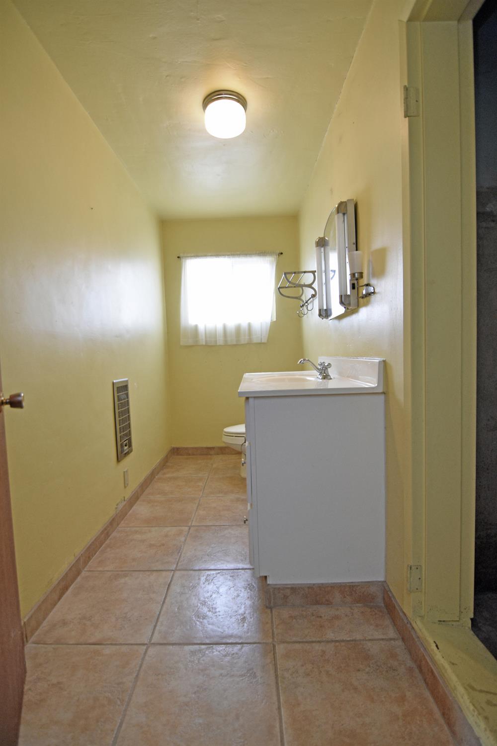 1206 S Verduga Rd, Turlock, CA 95380