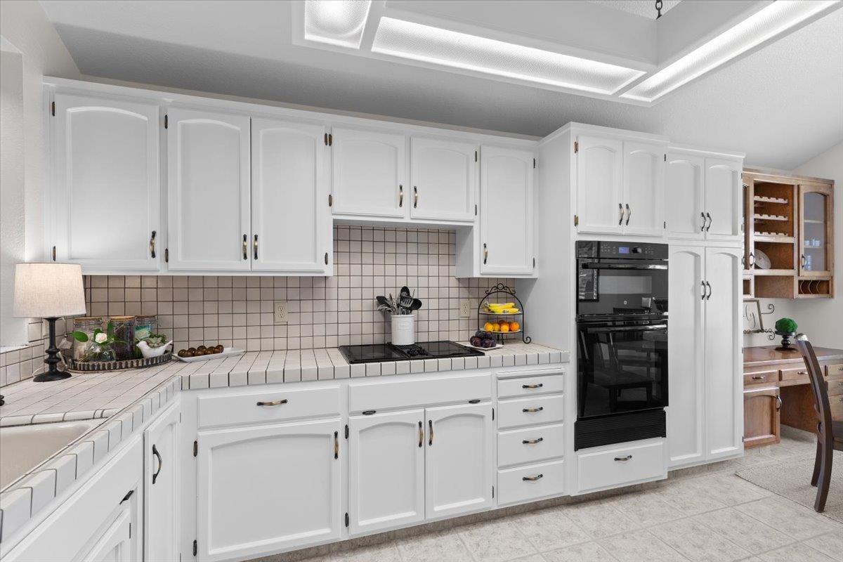 773 Mulholand Dr, Ripon, CA 95366