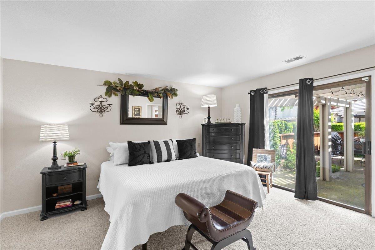 773 Mulholand Dr, Ripon, CA 95366
