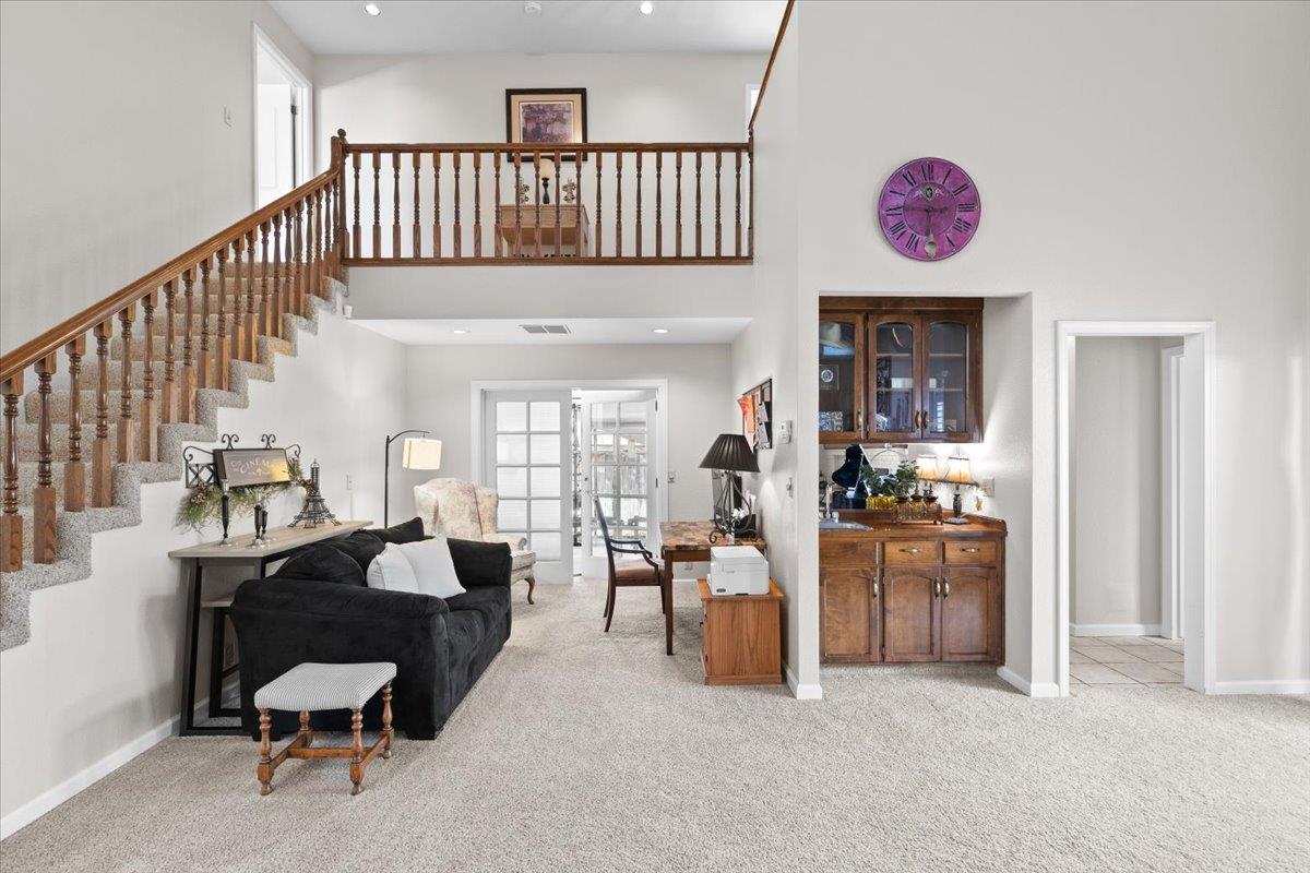 773 Mulholand Dr, Ripon, CA 95366