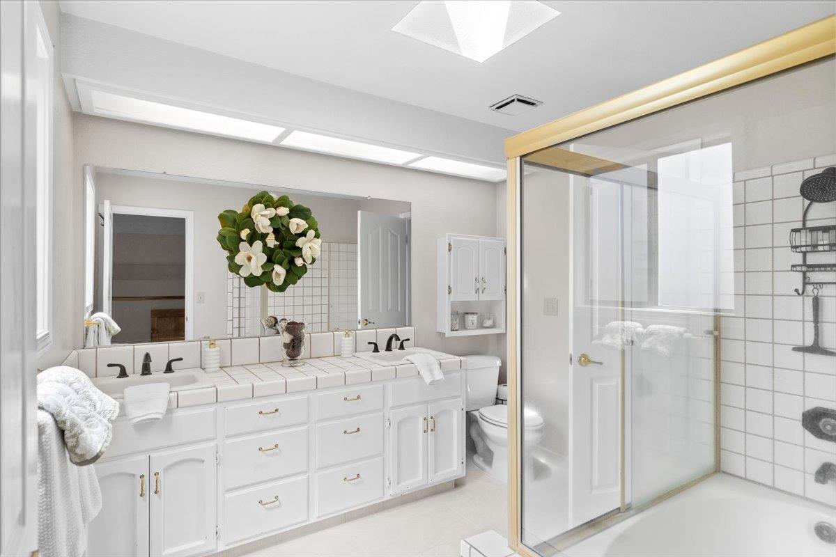 773 Mulholand Dr, Ripon, CA 95366