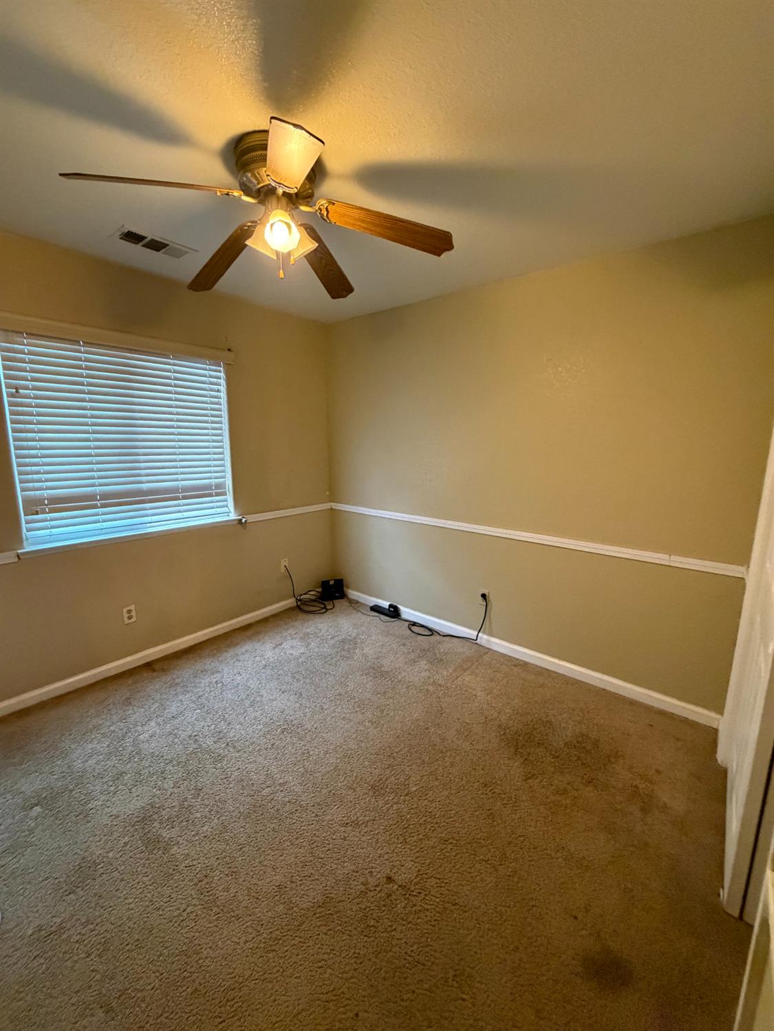 1209 Crater Ave, Modesto, CA 95351