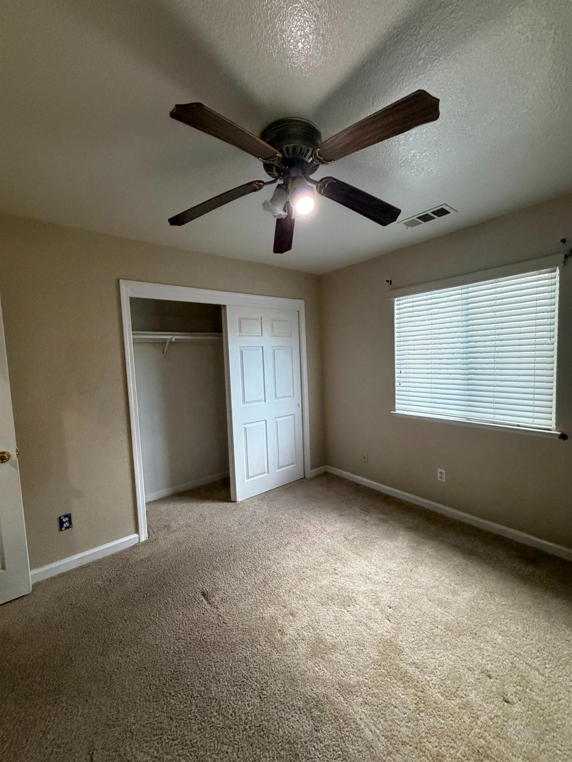 1209 Crater Ave, Modesto, CA 95351