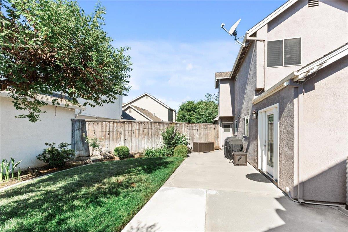 2832 Belharbour Dr, Modesto, CA 95355